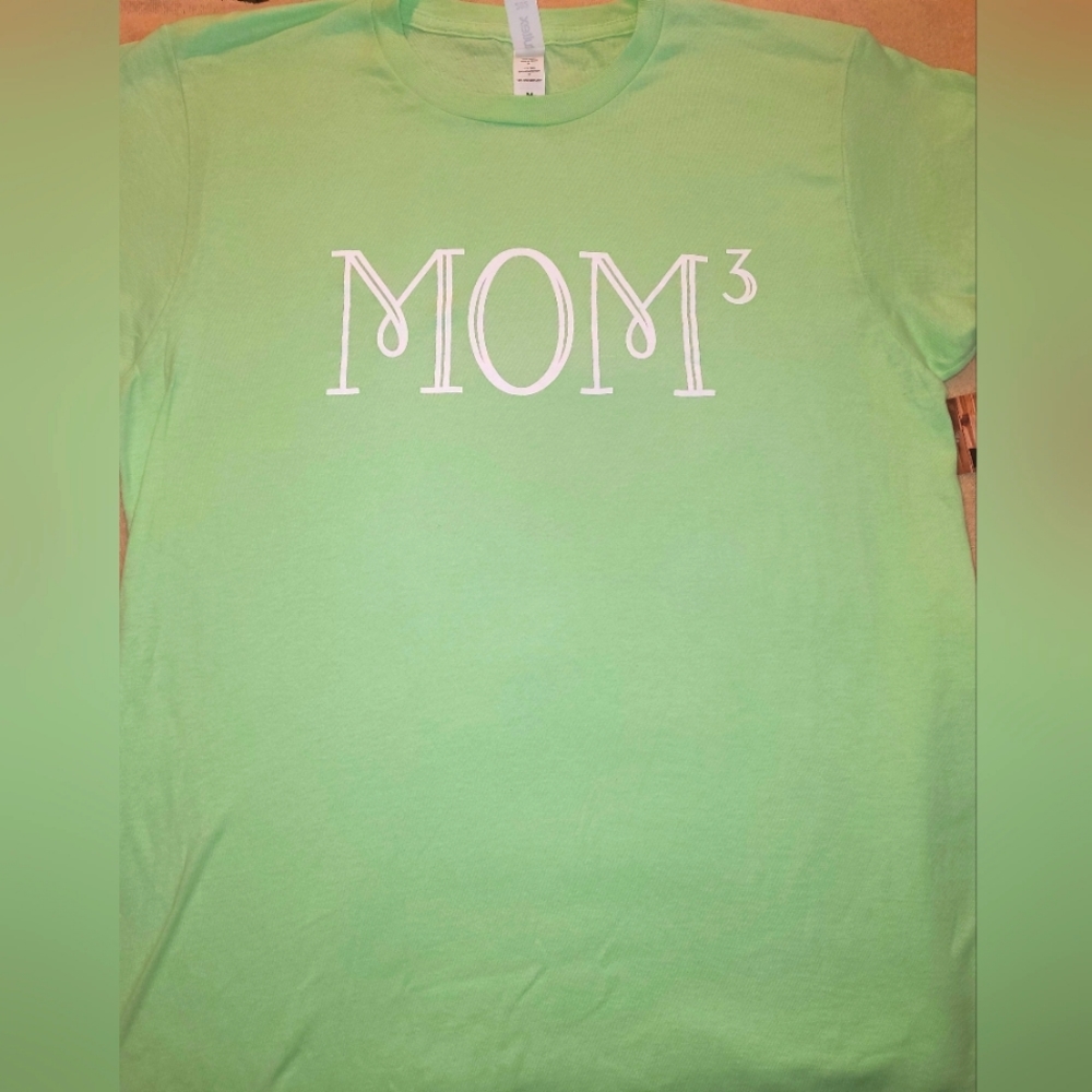NWT Mom Of 3/Mom To The 3rd Power Graphic T-shirt Mint Excellent Medium LOOK💚